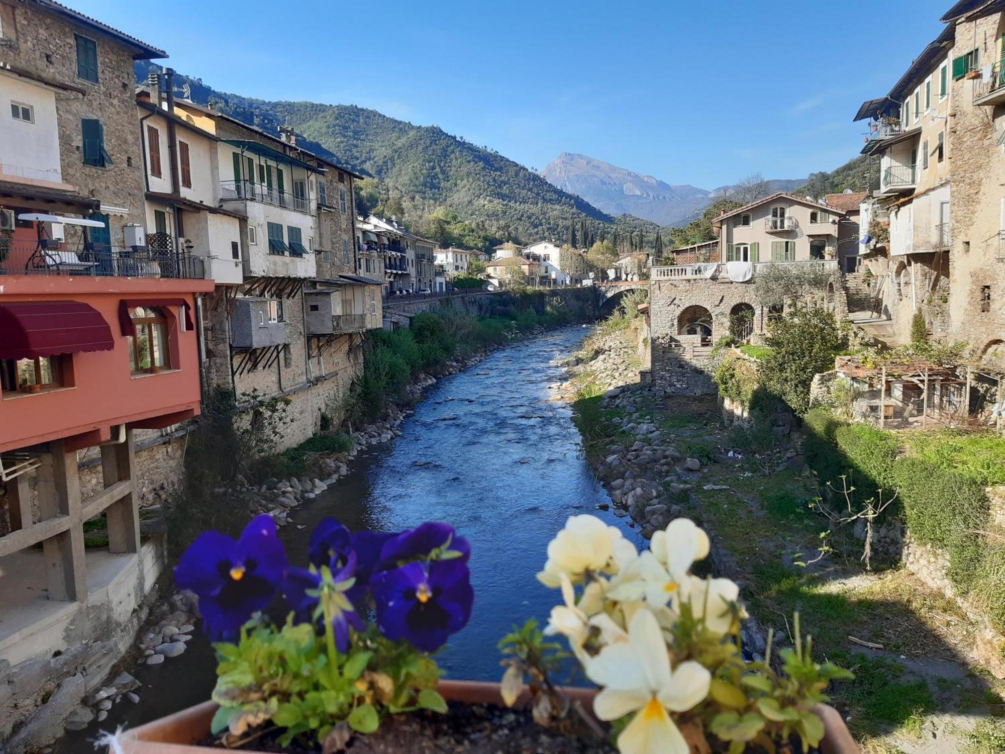Appartamento Casa Eden Isolabona Esterno foto